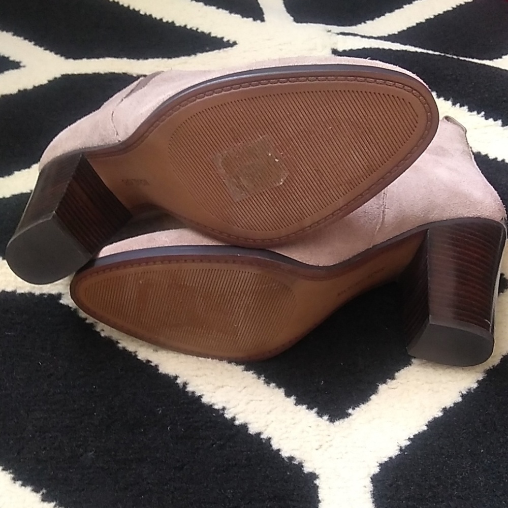New Michael Kors Brandy suede bootie - Picture 7 of 7